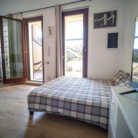 Flat With Terrace Close To Forum And Milanofiori Metro アッサーゴ エクステリア 写真