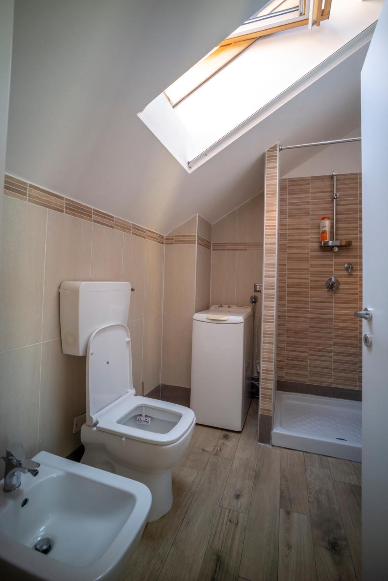 Flat With Terrace Close To Forum And Milanofiori Metro アッサーゴ エクステリア 写真