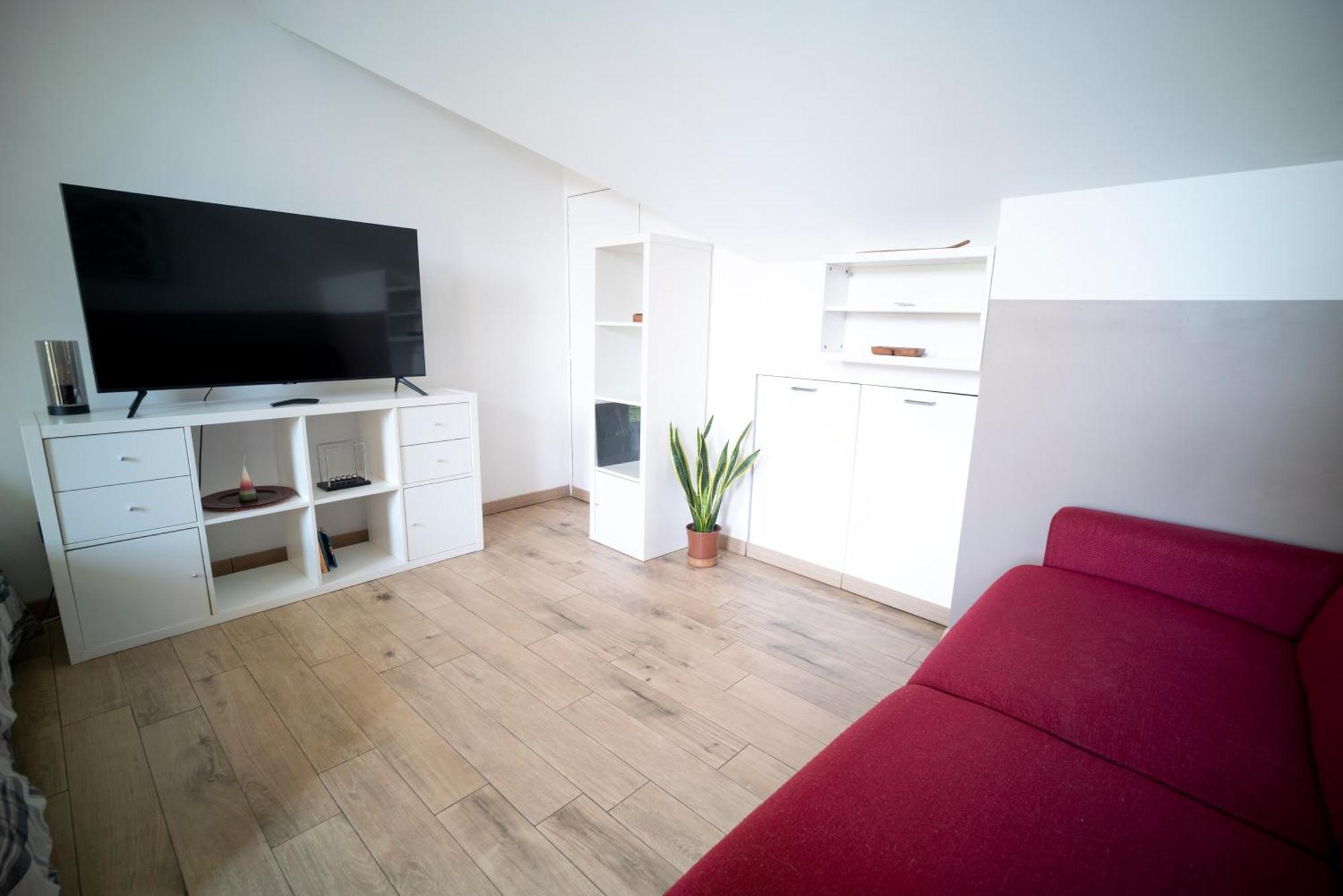 Flat With Terrace Close To Forum And Milanofiori Metro アッサーゴ エクステリア 写真